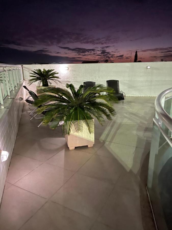 Apartamento Com Varanda E Piscina Кабо Фрио Екстериор снимка