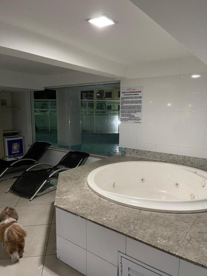 Apartamento Com Varanda E Piscina Кабо Фрио Екстериор снимка