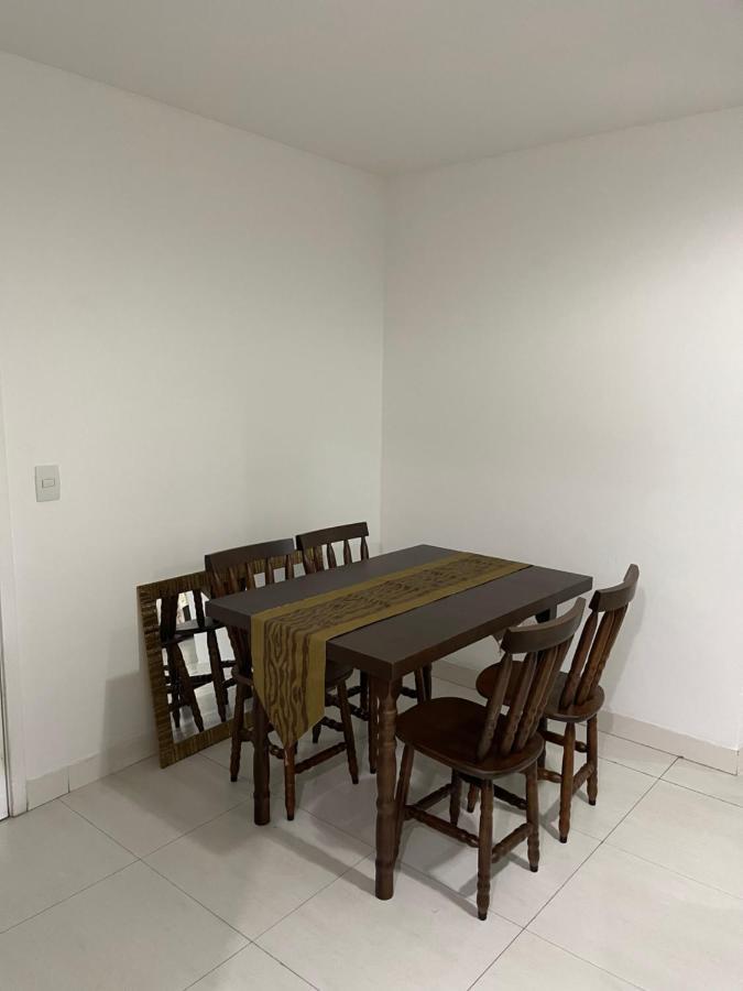 Apartamento Com Varanda E Piscina Кабо Фрио Екстериор снимка